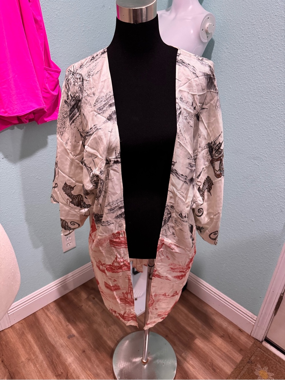 la prestic ouiston Printed Open-Front Kimono Blouse in Ivory and Rust